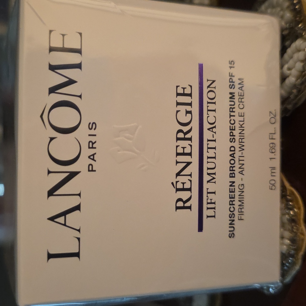 Lancome Renergie Lift multi action SPF 15